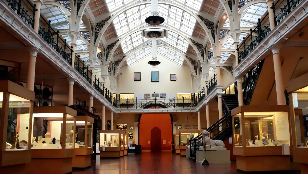 museum display cabinet