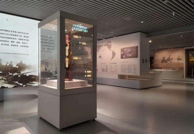 museum exhibition display case, single pedestal museum glass display case for antique exhibits in history exhibition hall